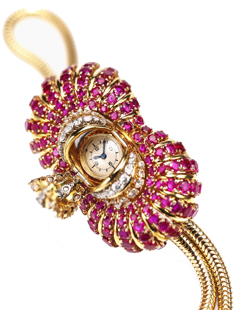 La Cote des Montres Van Cleef & Arpels Bracelet montre Rubis Secret Rouge rubis