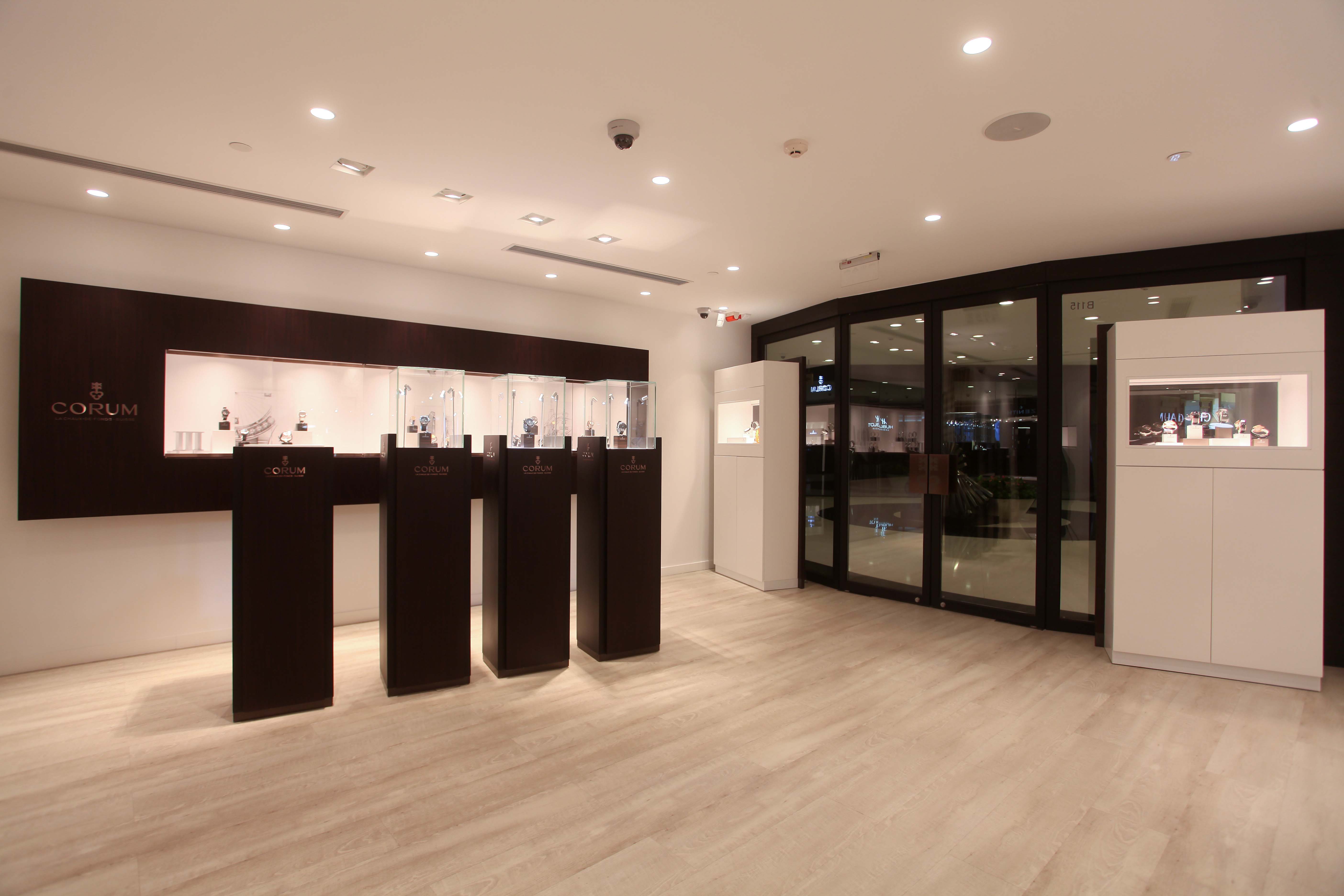 corum boutique