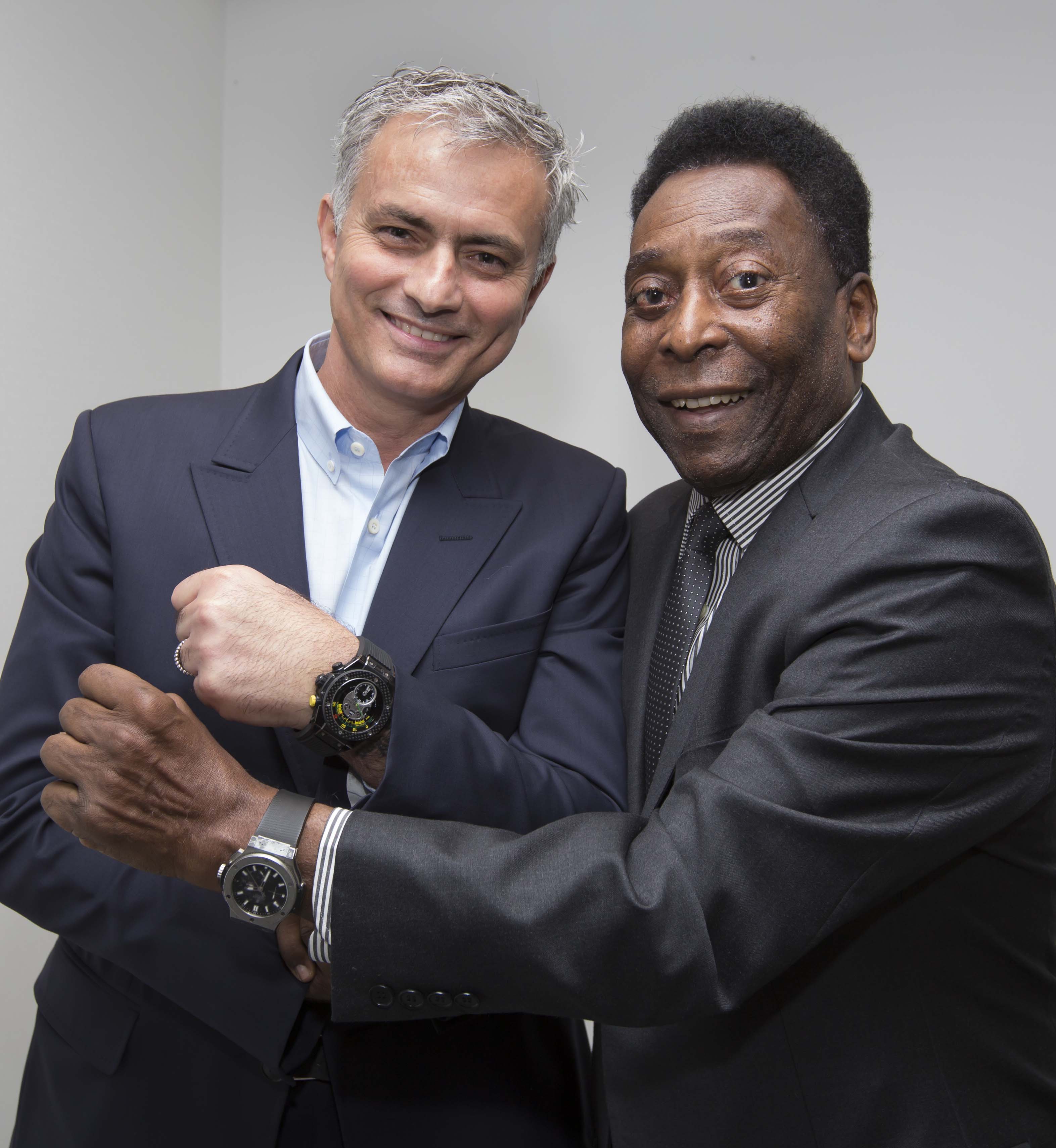 La Cote des Montres: Hublot loves Pelé! A week of celebrations with the  King of Football - Alongside the man of all records, Hublot is official  timekeeper of the football match “Soccer