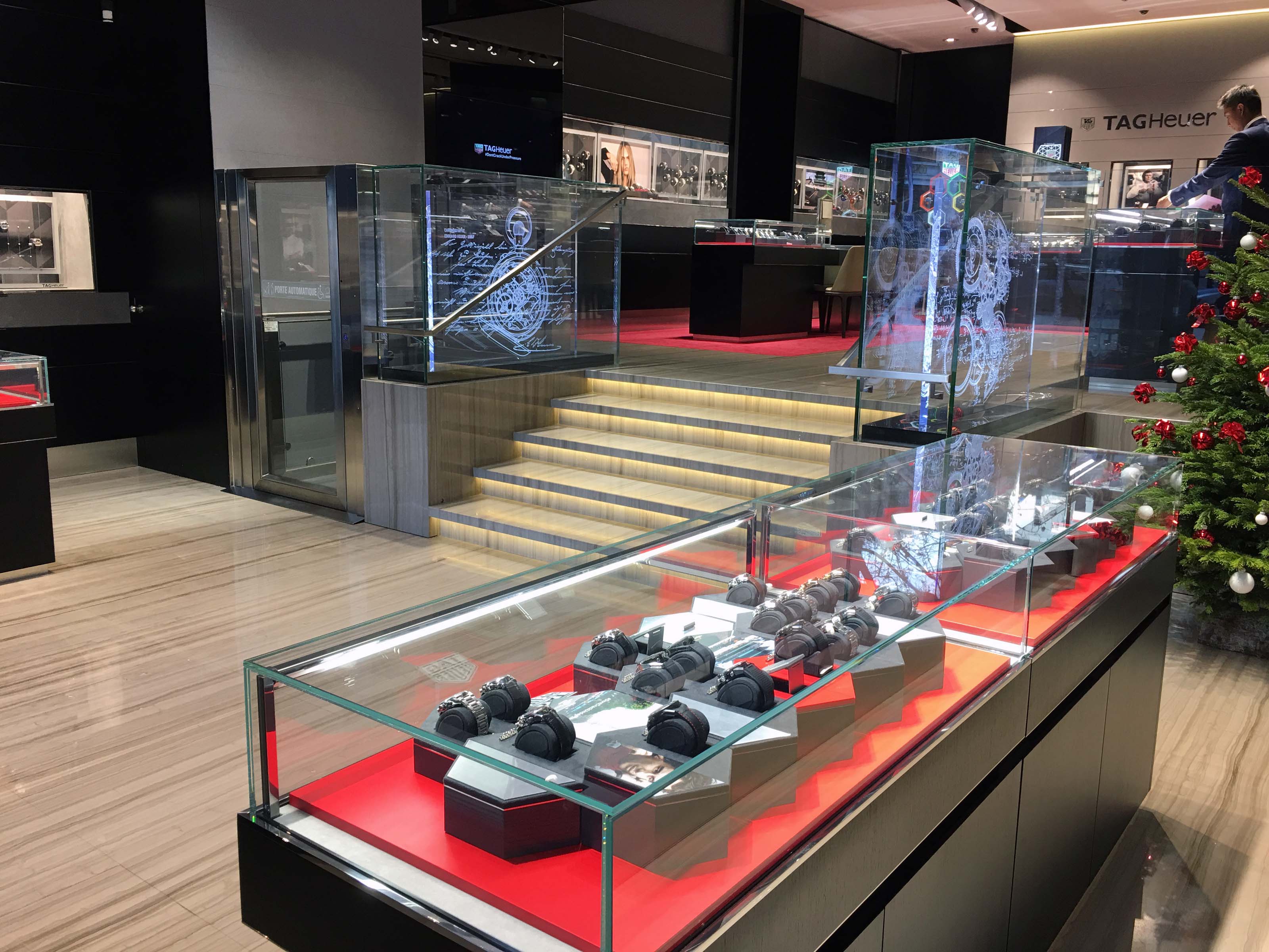 La Cote des Montres: TAG Heuer adopts the concept of home staging to give  its boutiques a facelift