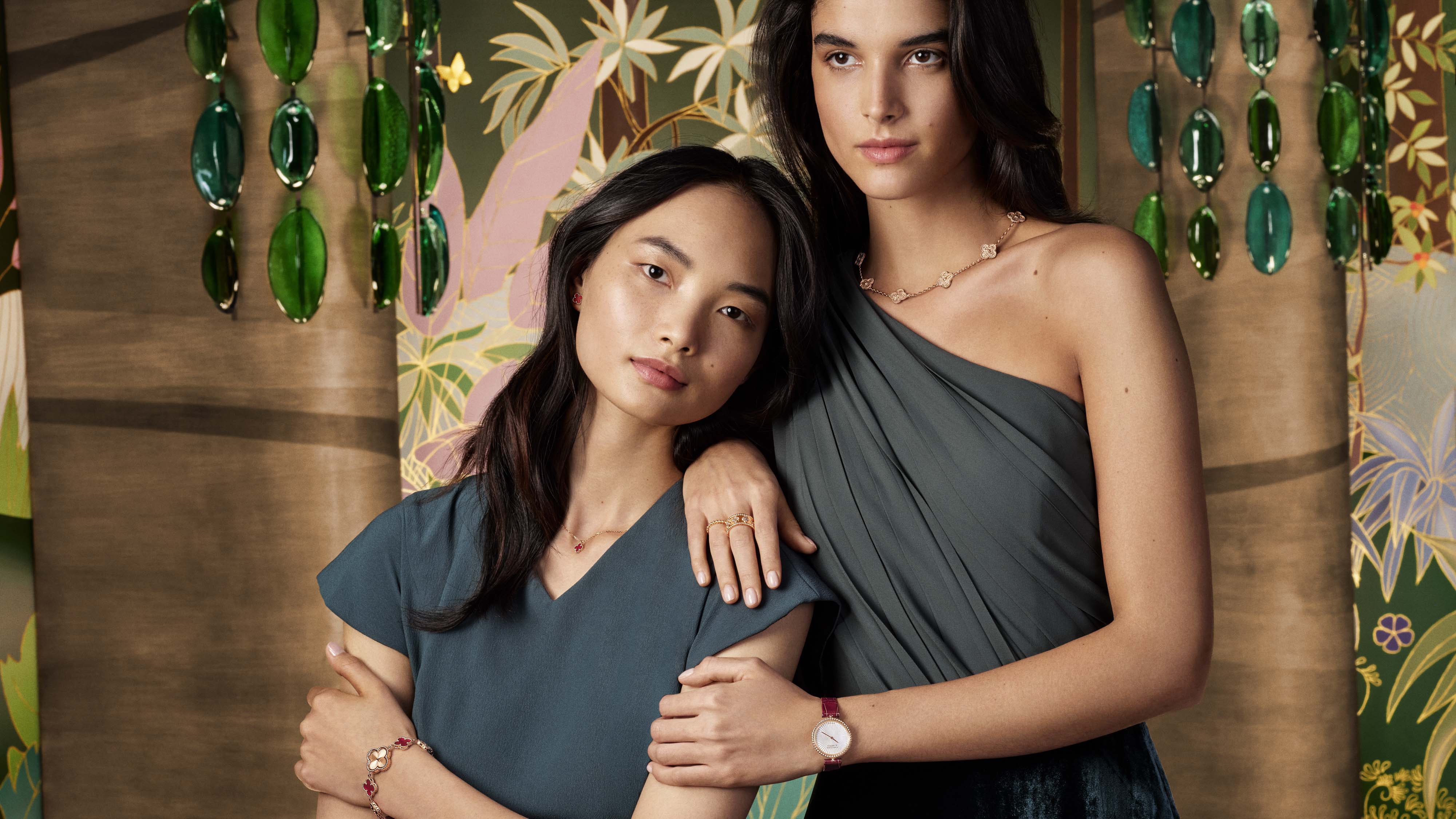 Perlée Collection La Cote des Montres: Van Cleef & Arpels Perlée Collection - All the ...