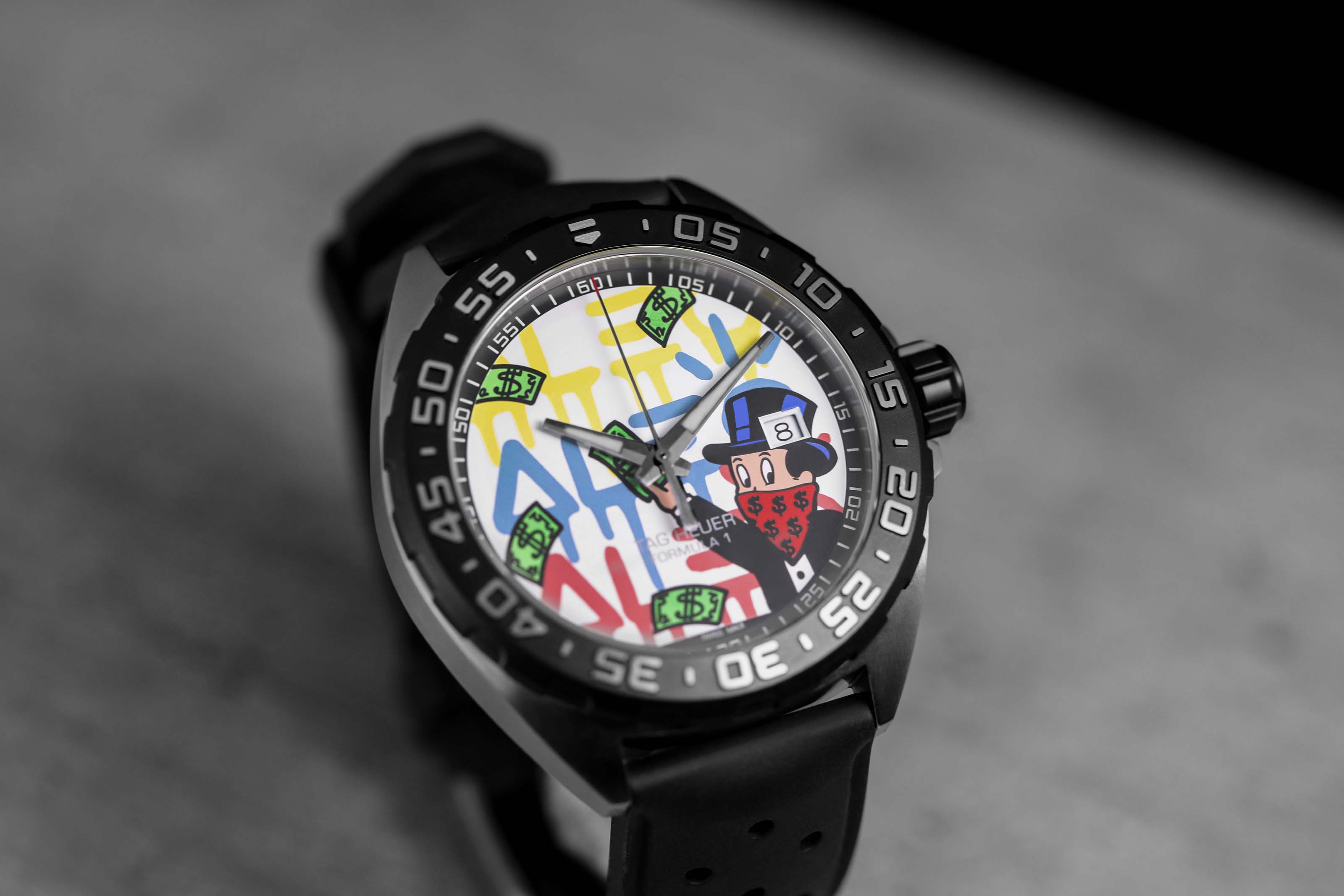 La Cote des Montres : Alec Monopoly signe deux nouvelles montres pour TAG  Heuer designées par le « street artist » Alec Monopoly : TAG Heuer Formula  1 et Carrera Editions Spéciales Alec Monopoly