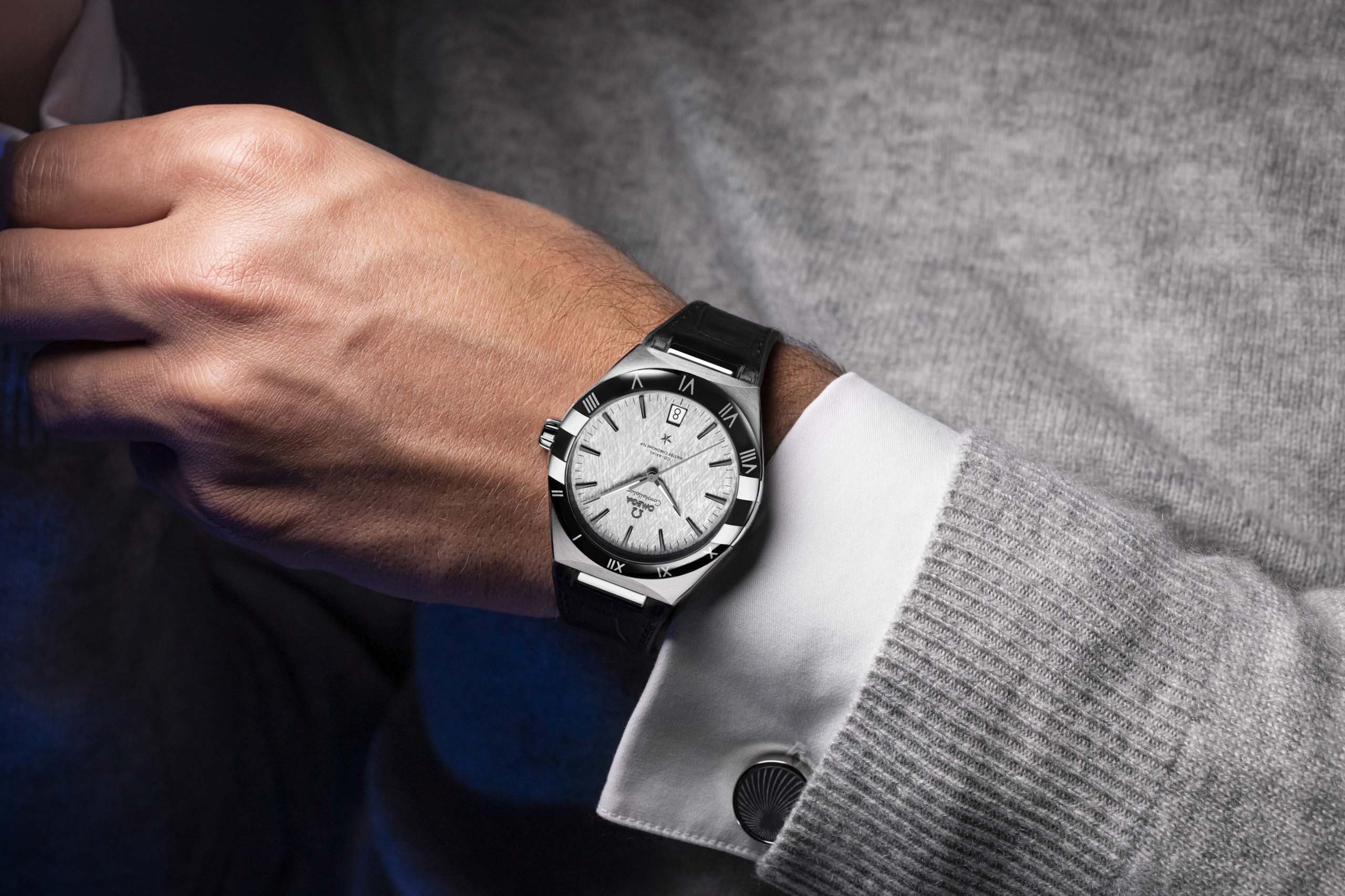 La Cote des Montres : Nouvelle collection Omega Constellation pour homme  synonyme de précision ultime et d'élégance intemporelle