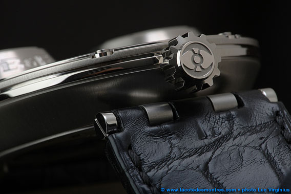 La Cote des Montres : Shooting de la montre MB&F HM3 Horological ...