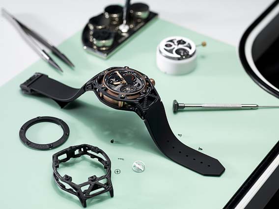 La Cote des Montres The Hublot Techframe Ferrari 70 Years Tourbillon Chronograph in Peek Carbon King Gold watch A very special watch to mark an important occasion