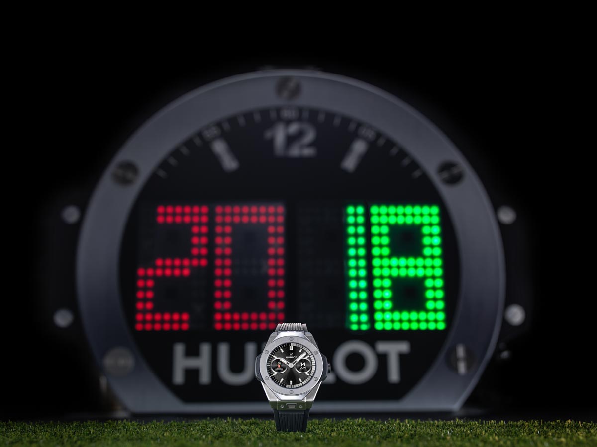 La Cote des Montres: The Hublot Big Bang Referee 2018 FIFA World Cup  Russia™ watch - Hublot and football are connected - Keeping pace with the  games in real time