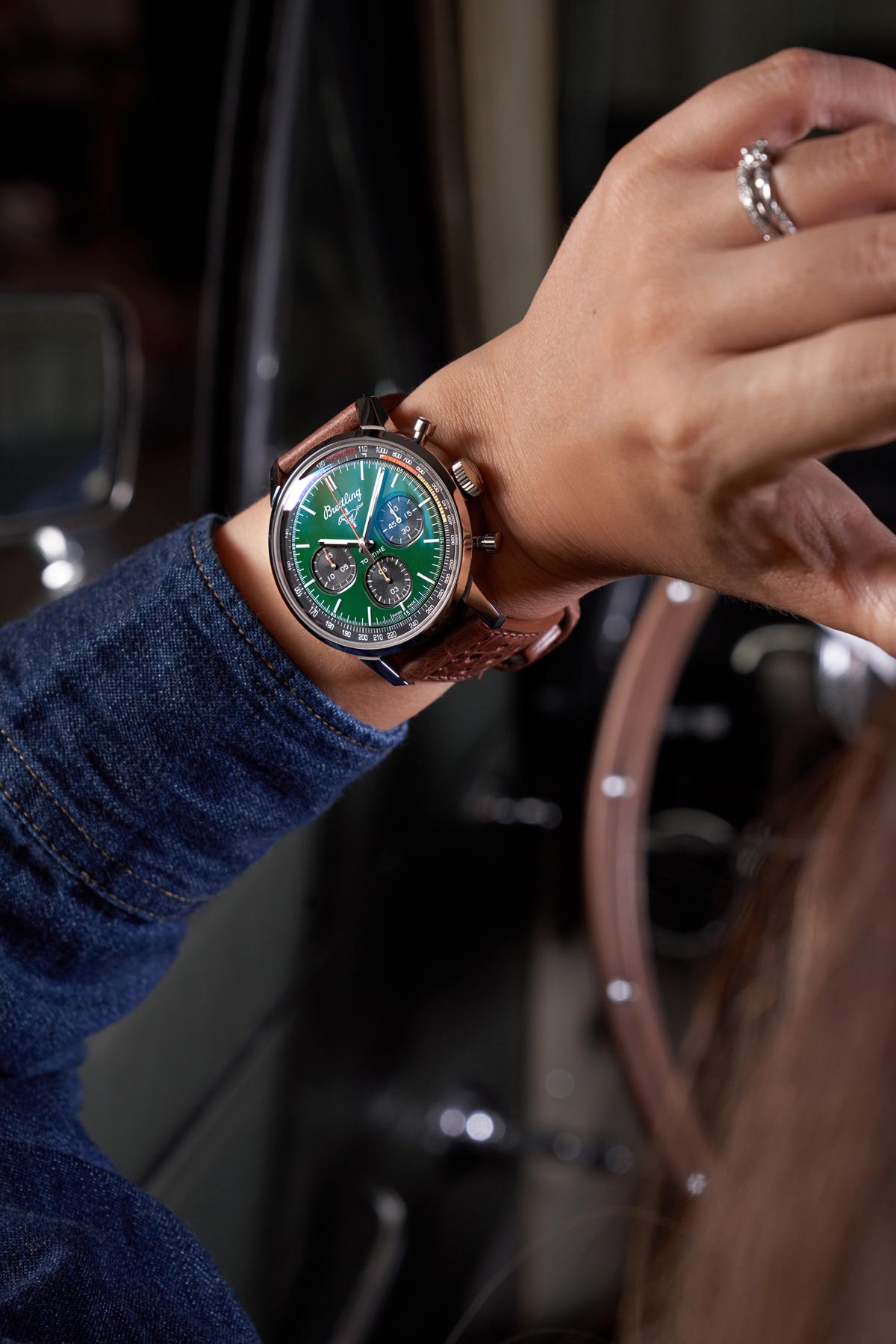 Inspirasi Tiga Mobil Klasik Amerika dalam Arloji Breitling Halaman all -  Kompas.com